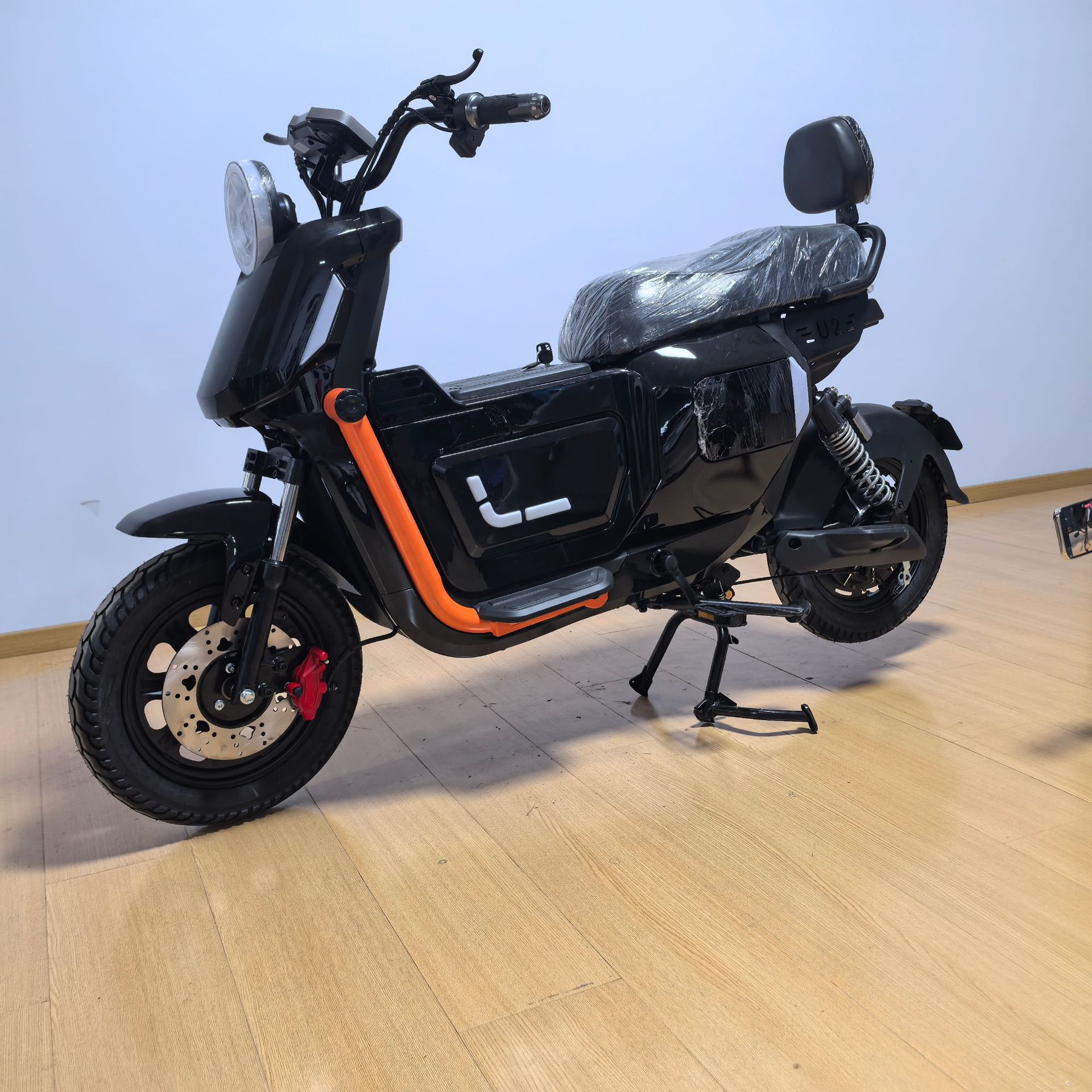 Электрический мотоцикл WWT EEC – обзор и цена Brake Disc Motorcycle